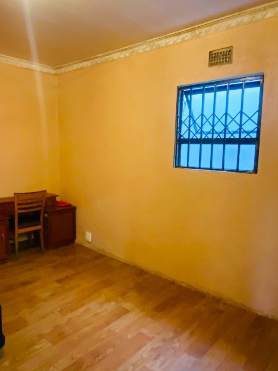 3 Bedroom Property for Sale in Browns Farm Western Cape